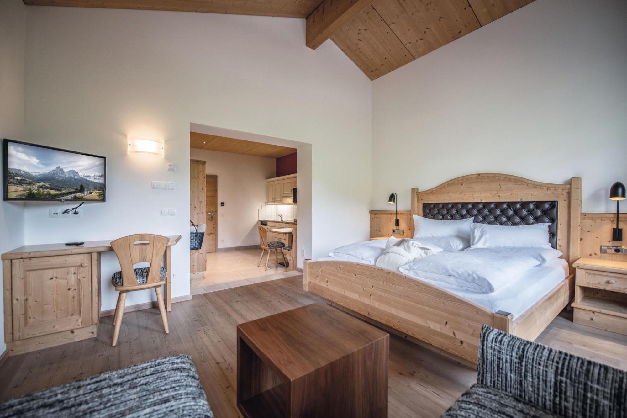 Aparthotel Sonus Alpis - Adults Only Castelrotto Camera foto