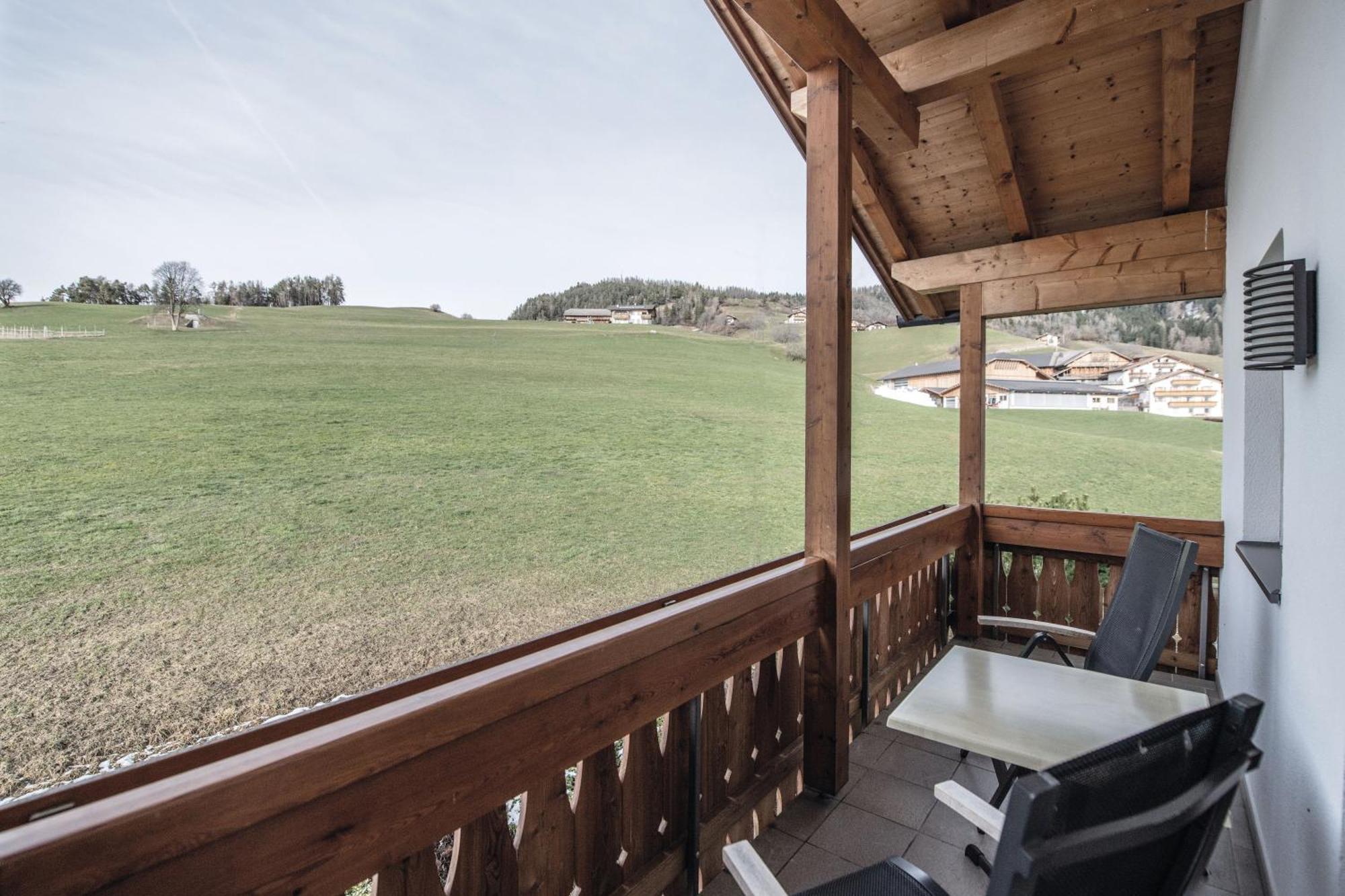 Aparthotel Sonus Alpis - Adults Only Castelrotto Camera foto